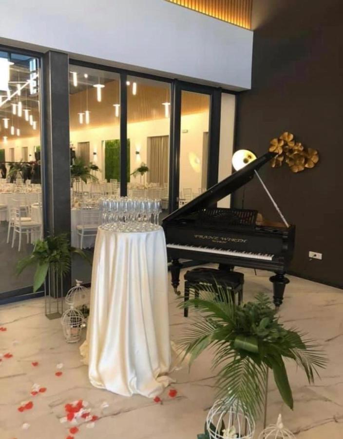 Pensiunea Sara Focşani المظهر الخارجي الصورة